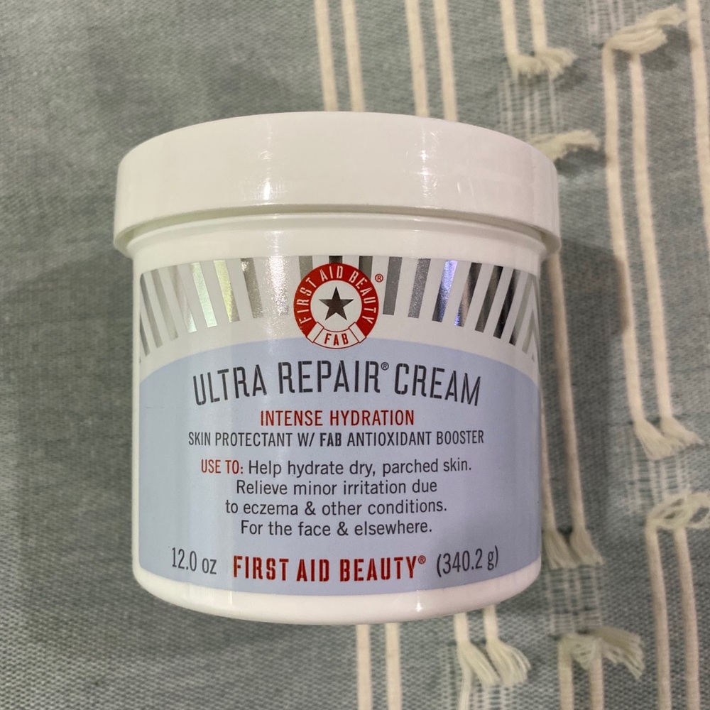 First Aid Beauty Ultra Repair Cream